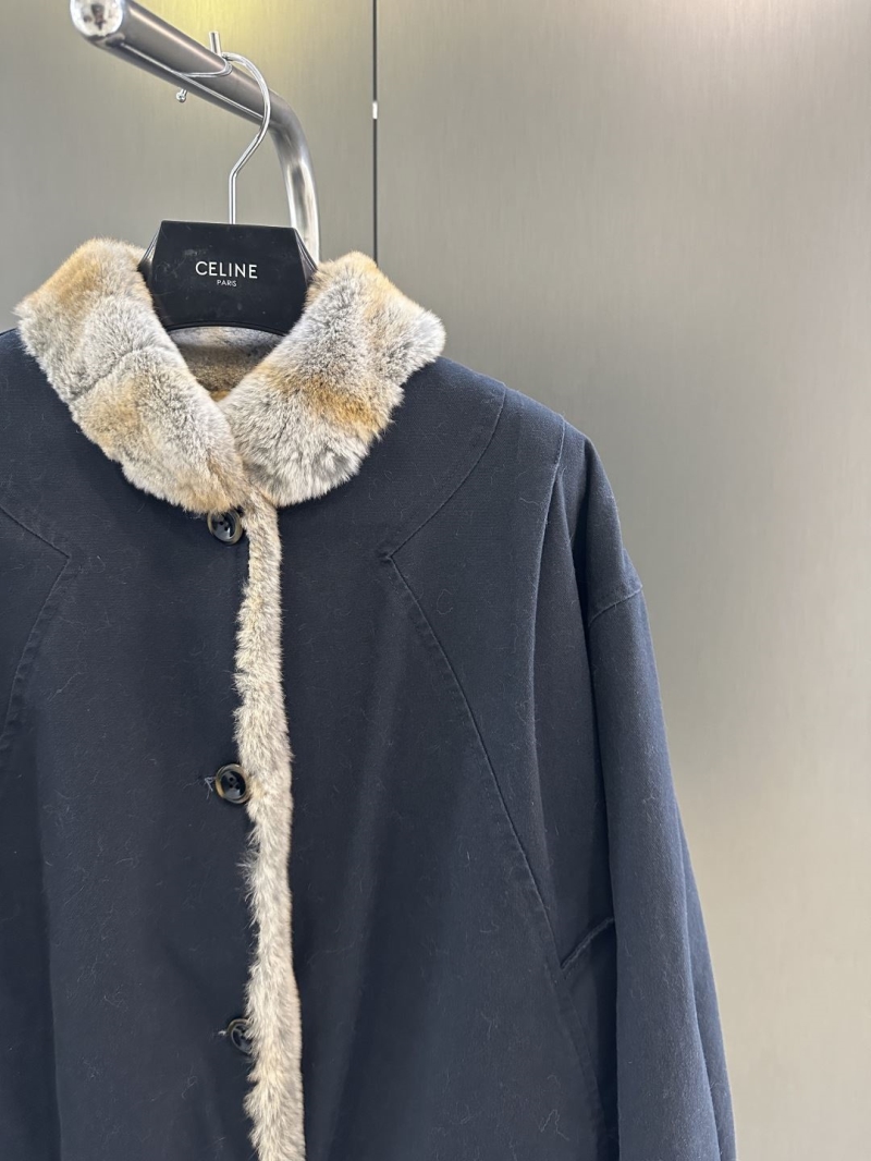 Ce1i*e outwears